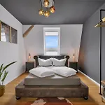 Novita 2-balkon - Freier Parkplatz - Zentral *